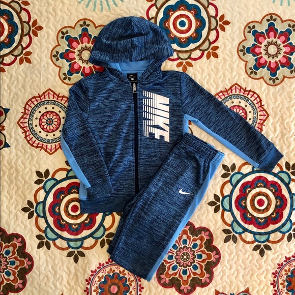 nike hooded track jacket